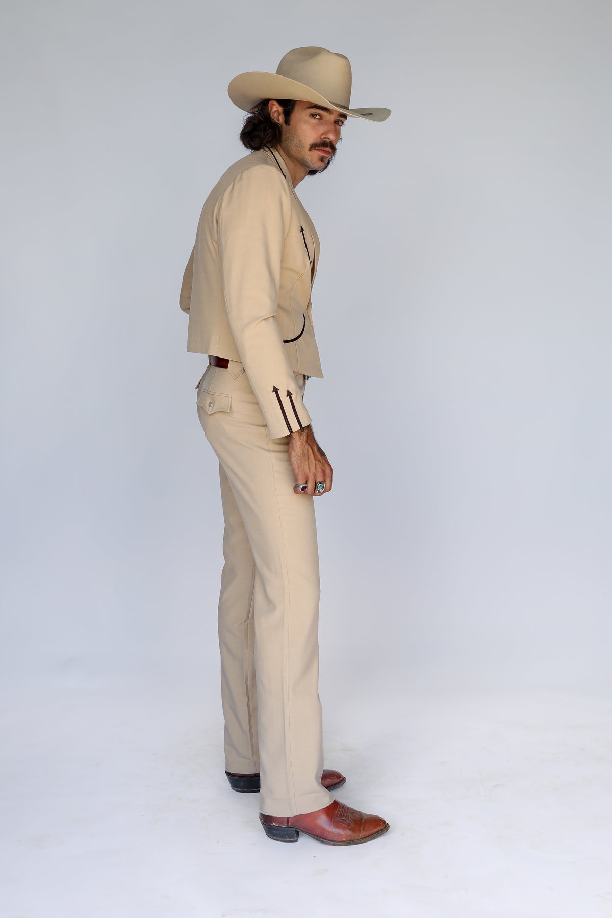 Calamity Men's Suit Tan