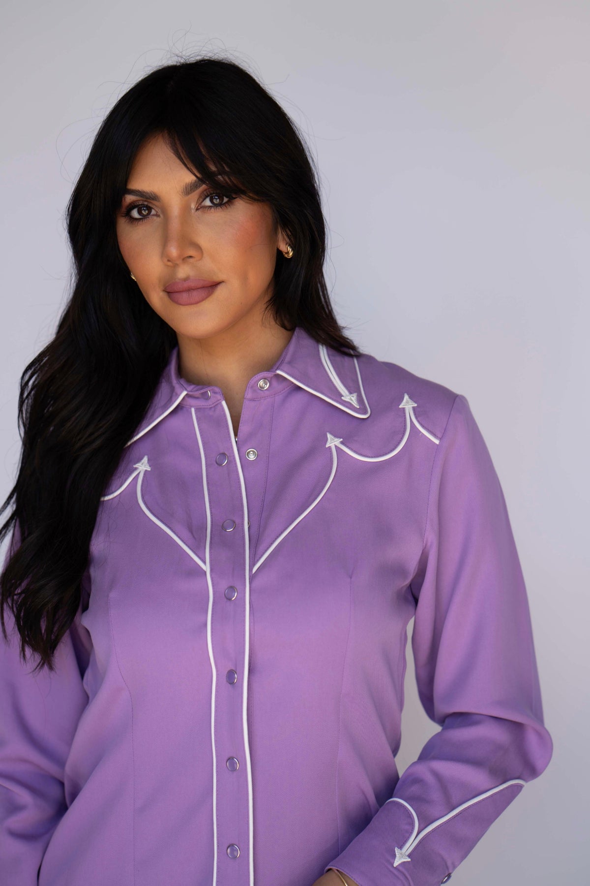 Close-up front view of the H Bar C Lake Tahoe lavender western shirt with white piped yokes.