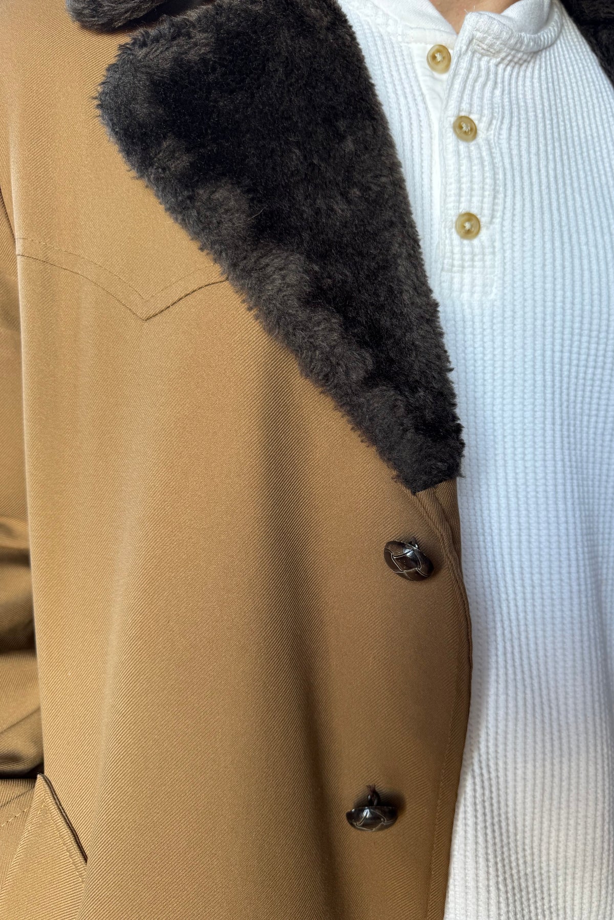 1960/70’S MENS LONG SHEARLING COLLAR OVER COAT - LARGE